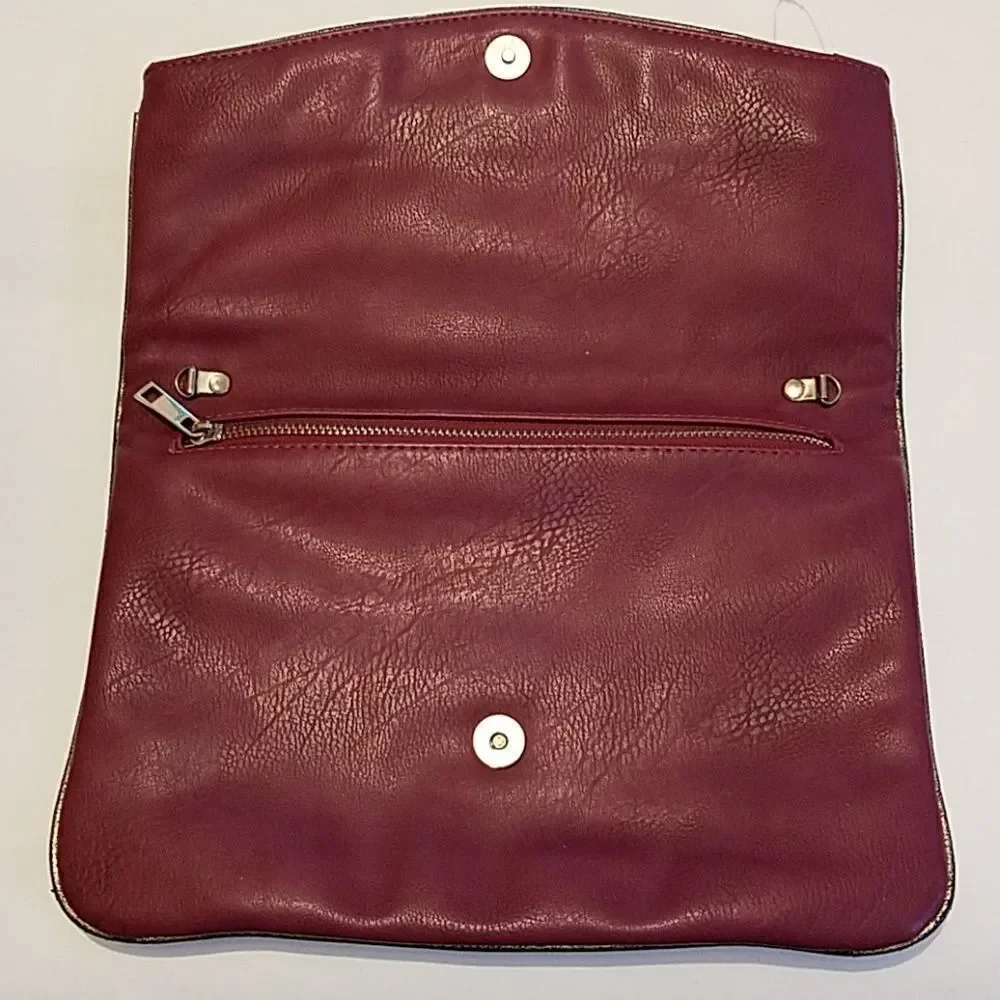 URBAN EXPRESSIONS vegan leather purple clutch‎